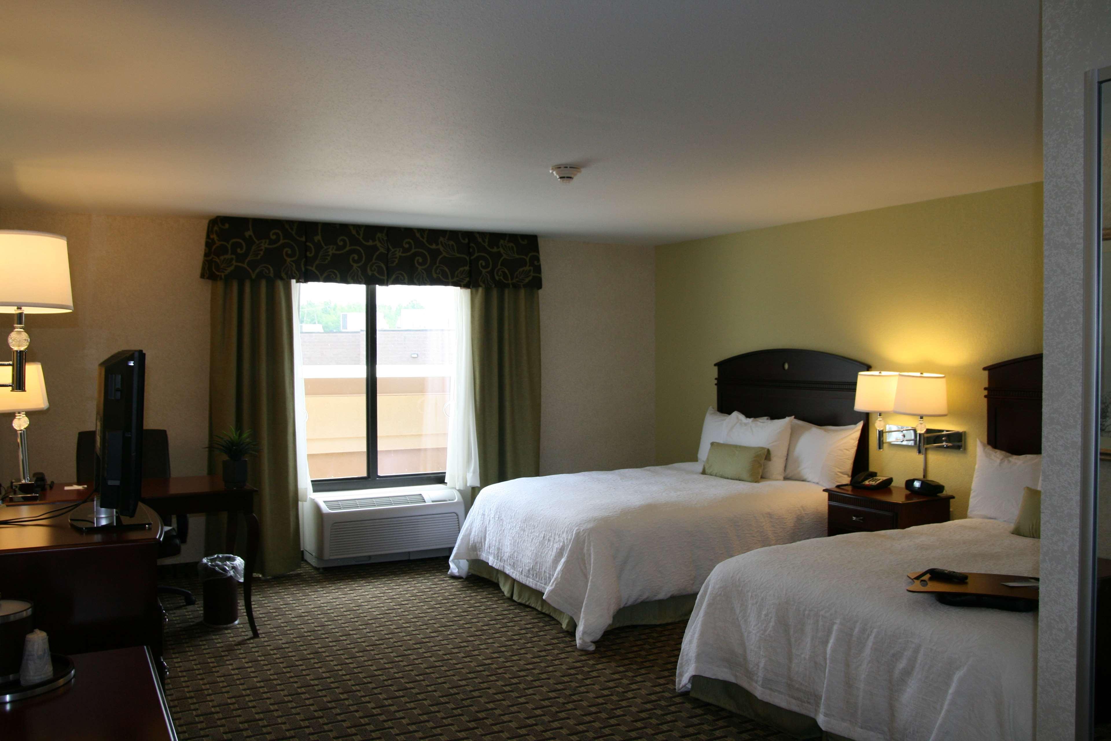 Hampton Inn & Suites Cleveland-Mentor Pokoj fotografie