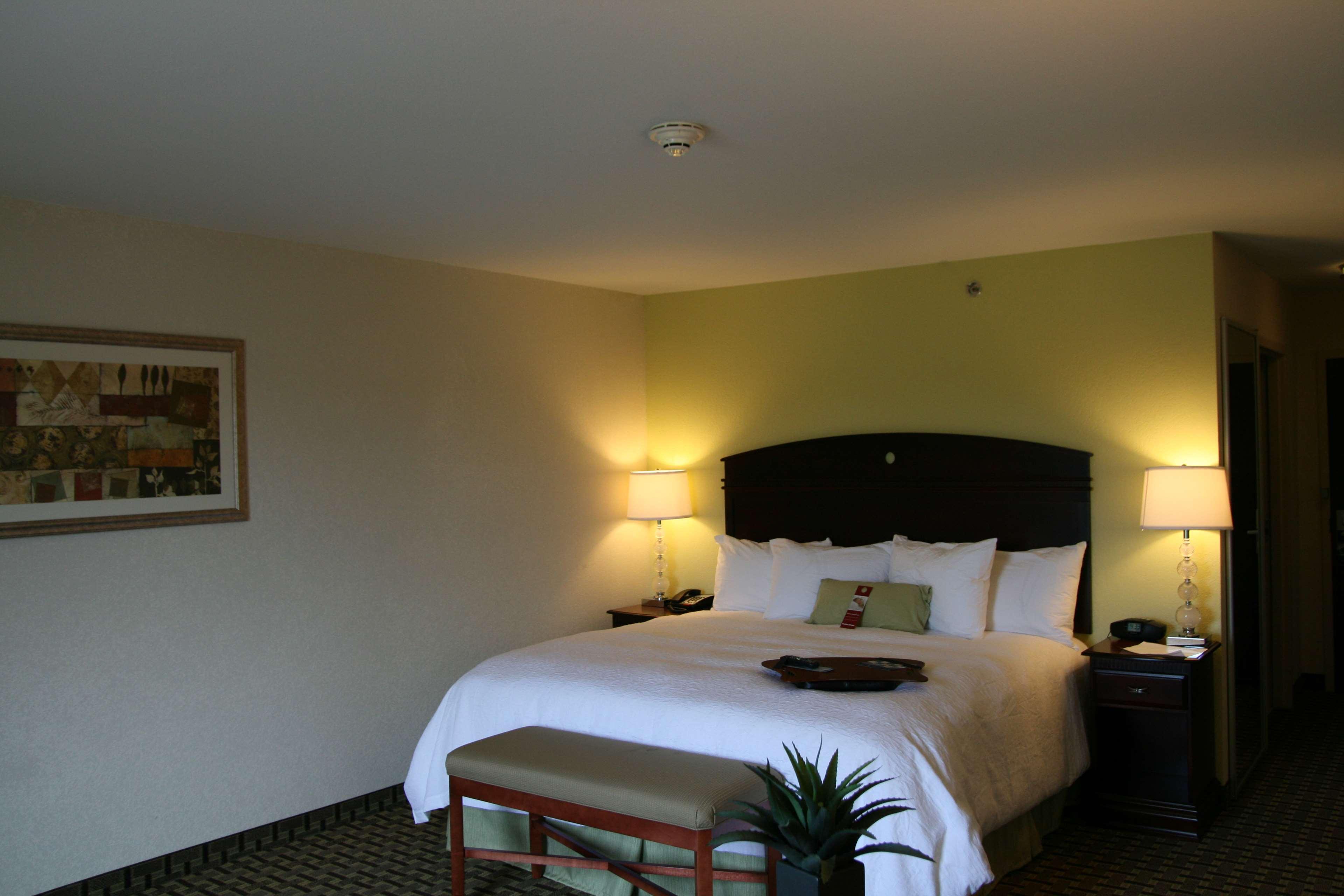 Hampton Inn & Suites Cleveland-Mentor Pokoj fotografie