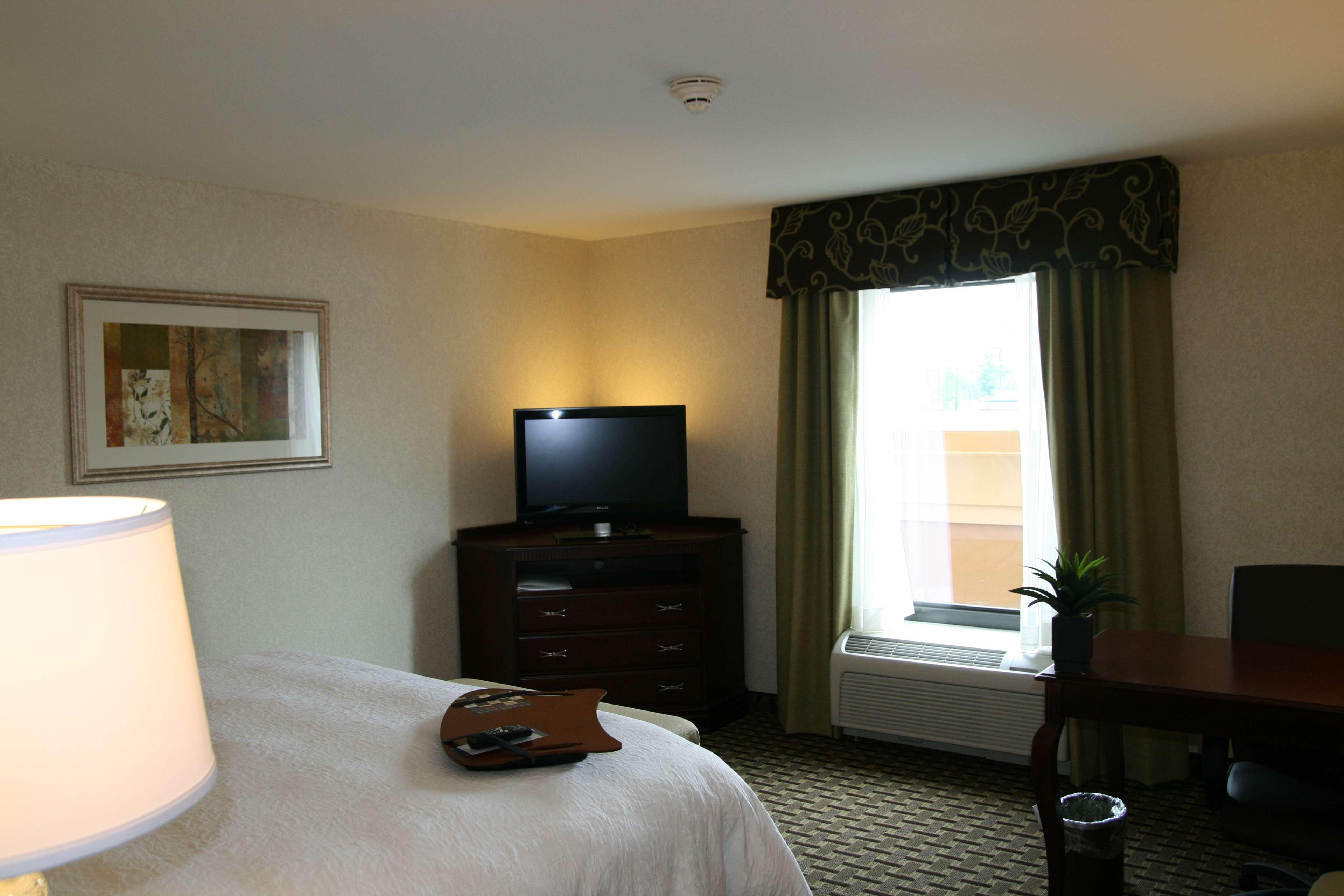 Hampton Inn & Suites Cleveland-Mentor Pokoj fotografie