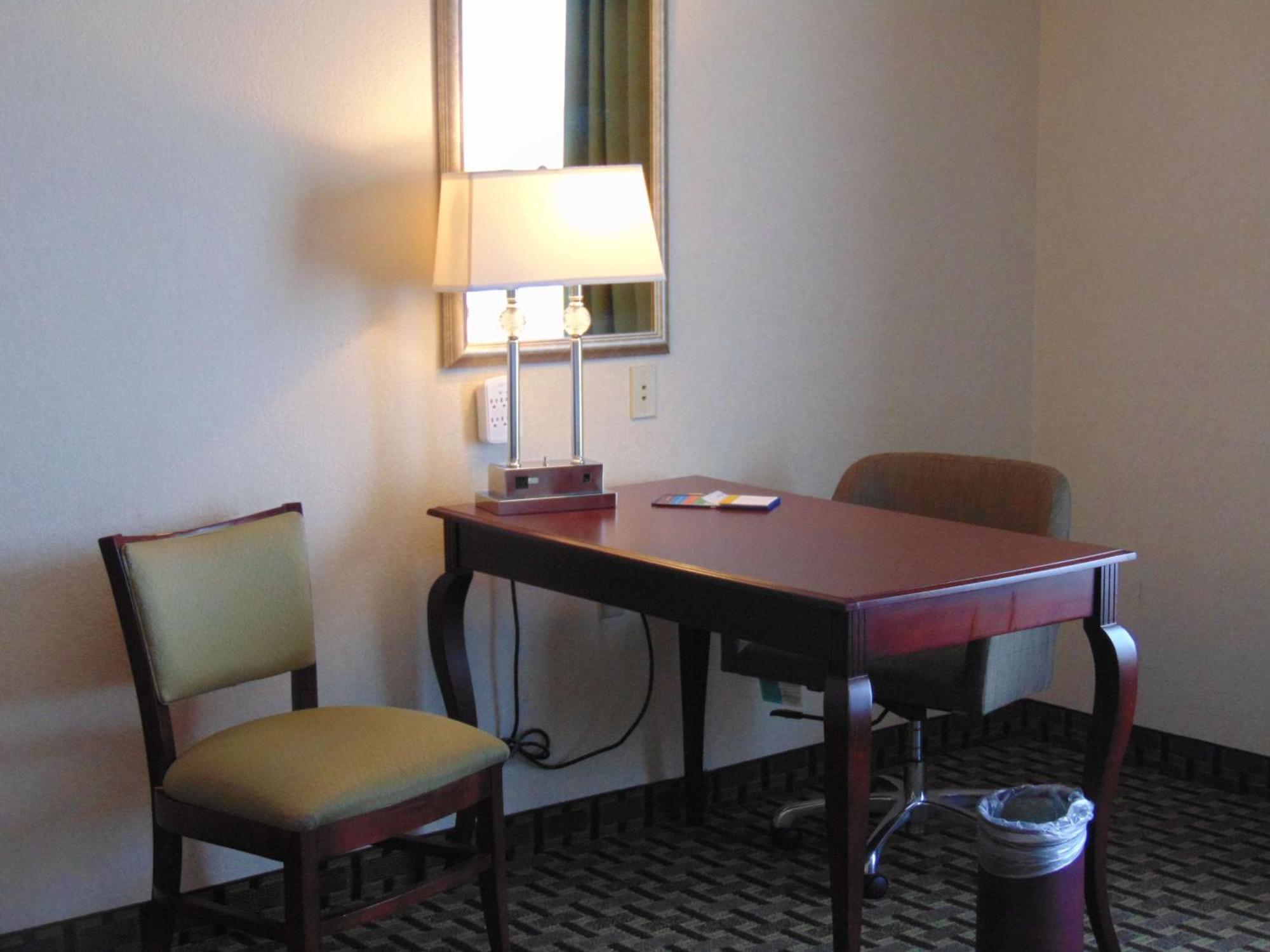 Hampton Inn & Suites Cleveland-Mentor Exteriér fotografie