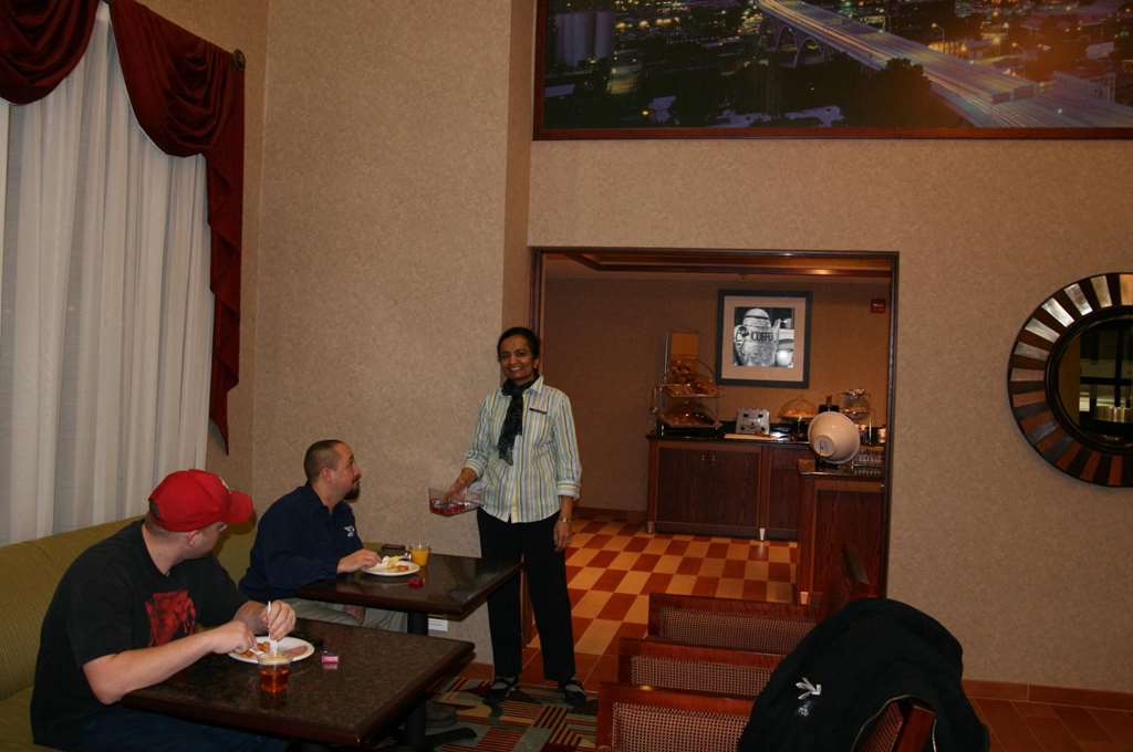 Hampton Inn & Suites Cleveland-Mentor Restaurace fotografie